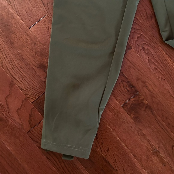 Cropped Pants 💚 - Picture 3 of 7